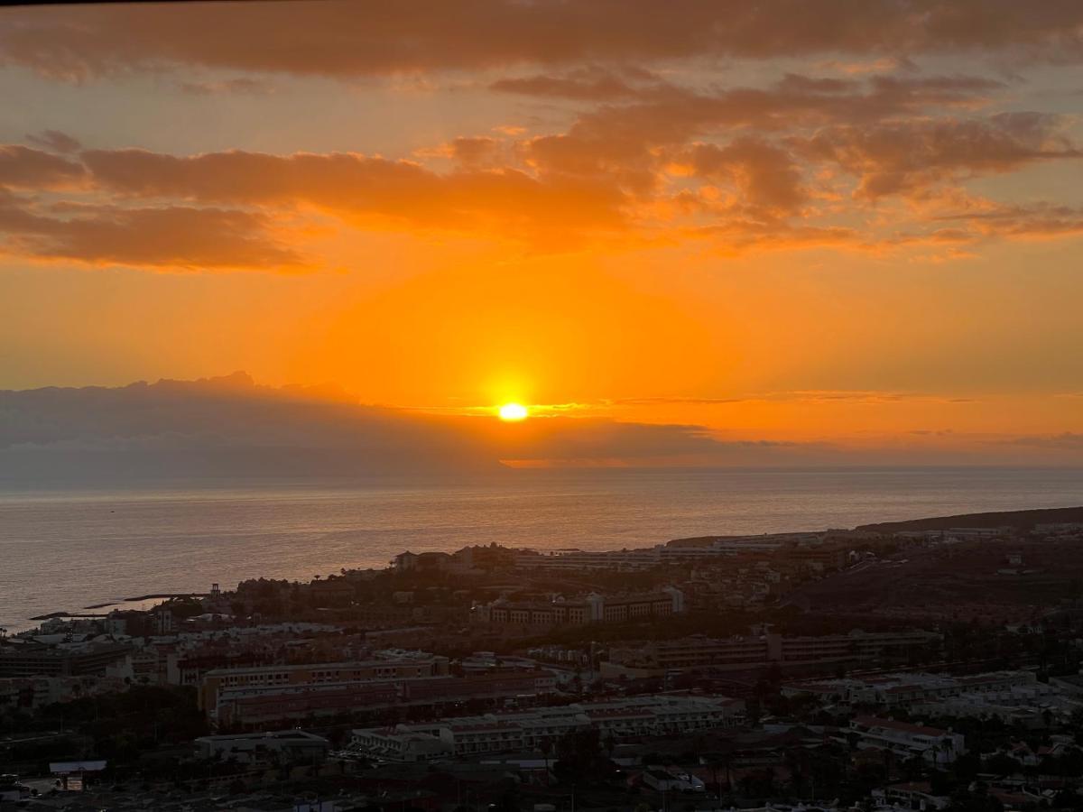 2 Bedroom Apartment With Breathtaking View Of The Sea - Sunset Costa Adeje  Eksteriør billede